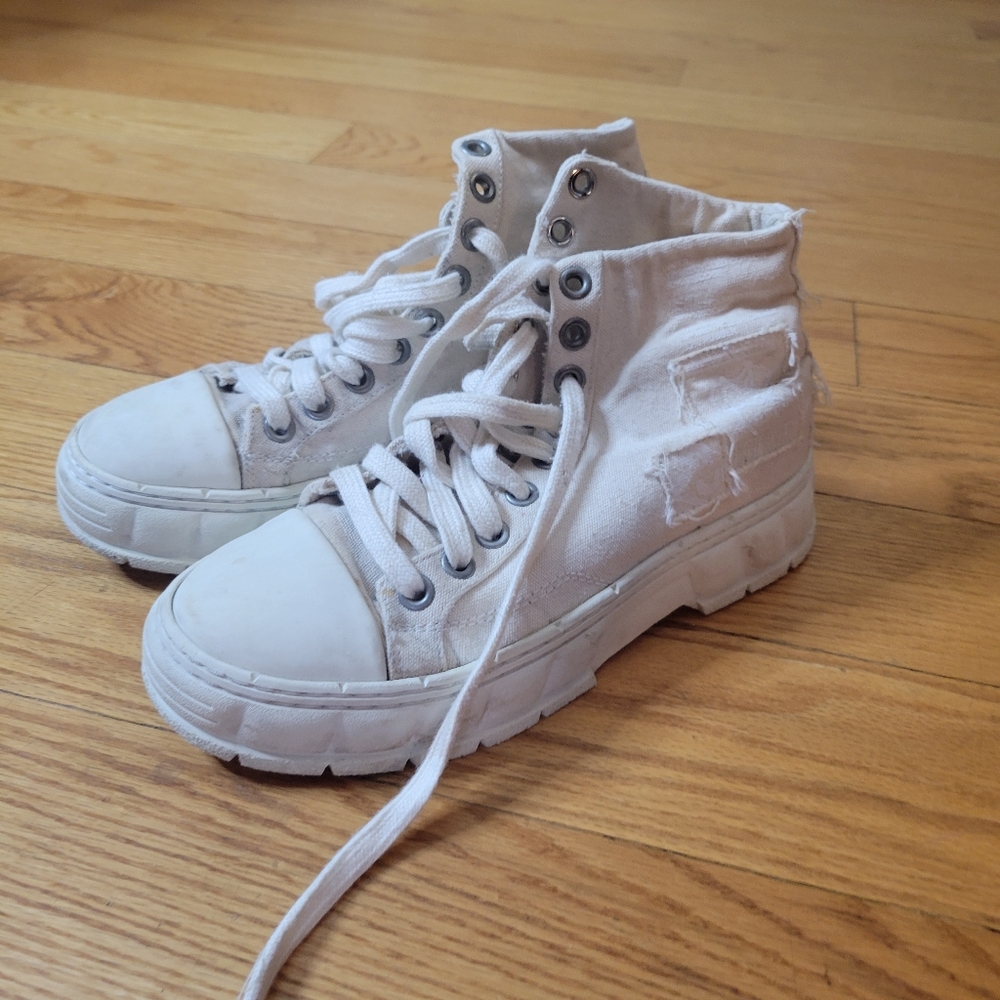 Viron Canvas Patch High Top Eco Plant Based Women's Distressed Sneakers Size 7.5